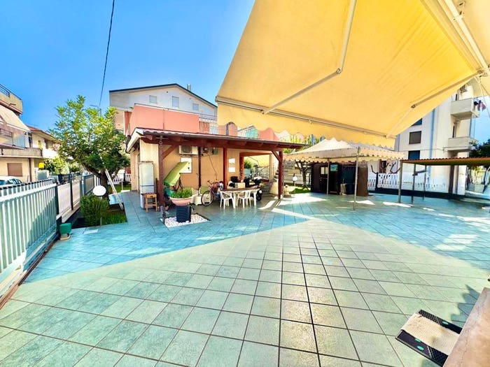 Casa quadrilocale in vendita in Via delle Rose, Via Ascolana Basciani, Alba Adriatica