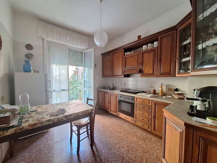 Appartamento quadrilocale in vendita in Salita Brasile, Bolzaneto, Genova