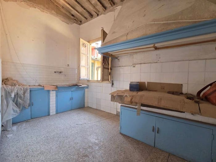 Appartamento con 5 locali in vendita in Pza San Michele, Piazza Napoleone San Michele, Lucca