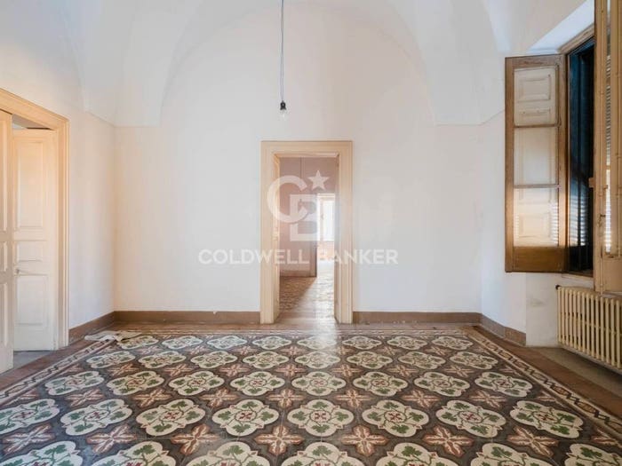 Casa con 6 locali in vendita in Via Lecce, Centro, Vernole