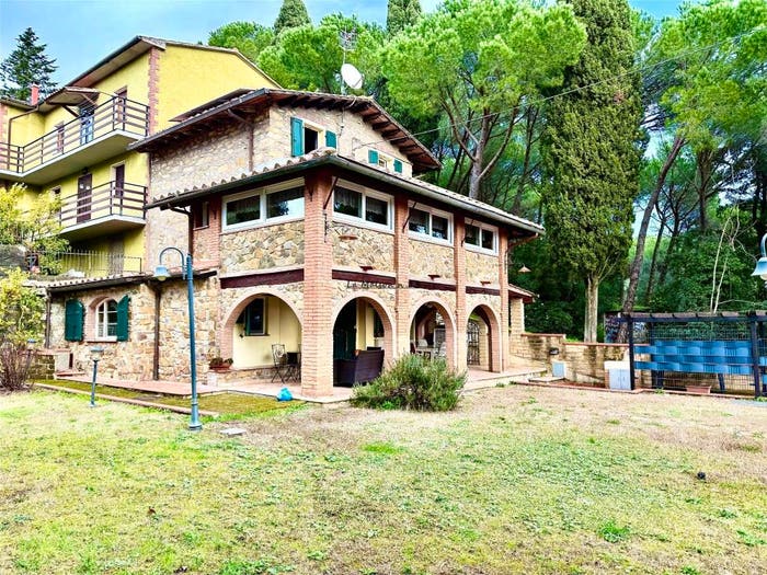 Casa con 6 locali in vendita in Ravi, Gavorrano