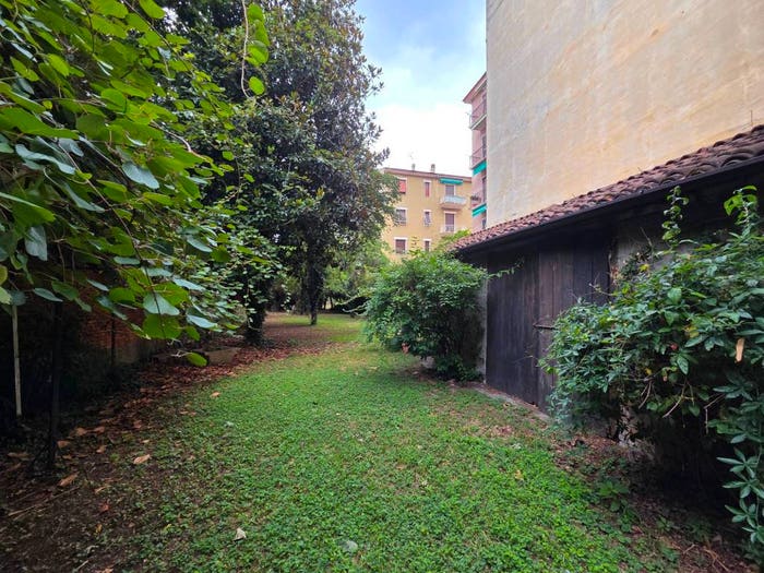 Casa con 6 locali in vendita in Via Geremia Bonomelli, Centro, Cremona