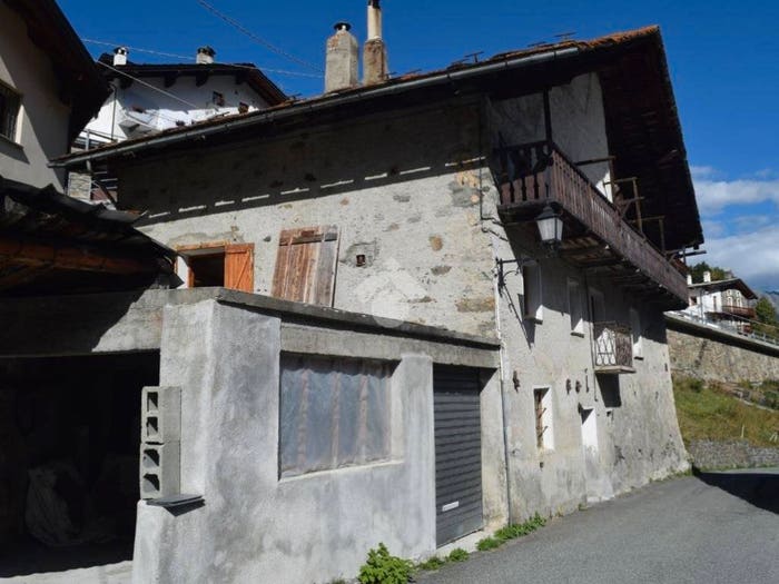 Casa con 6 locali in vendita in Frazione le tat, SaintRhémyenbosses