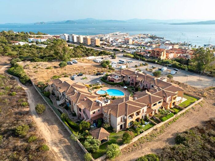 Appartamento bilocale in vendita in Via Guglielmo Marconi, Golfo Aranci