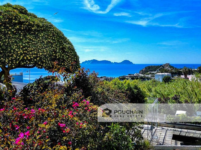 Casa con 6 locali in vendita in Centro, Ponza