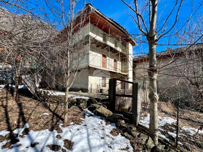 Casa quadrilocale in vendita in Via ferro, Lemie