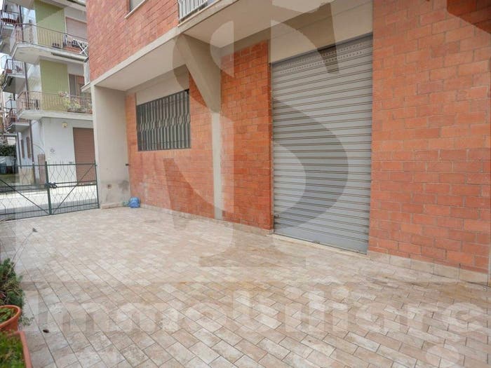 Appartamento bilocale in vendita in Via Enrico De Nicola, Centro, Genzano di Roma