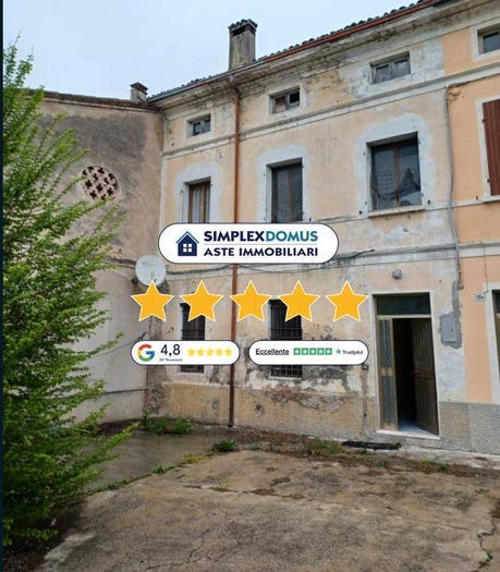 Appartamento con 6 locali in vendita in Testa, Centro, Ceresara
