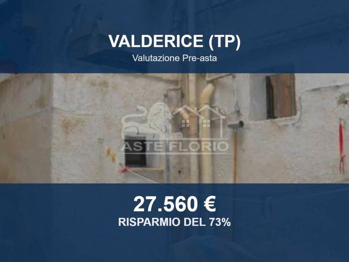 Casa con 6 locali in vendita in Via Vespri, Centro, Valderice