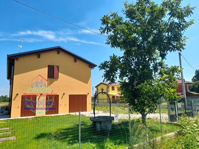 Casa con 5 locali in vendita in Via Matteotti, Sala Bolognese