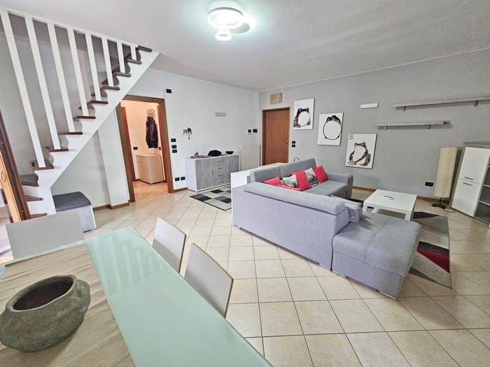Appartamento con 6 locali in vendita in Piazza Per la Concordia, San Martino della Battaglia, Desenzano del Garda