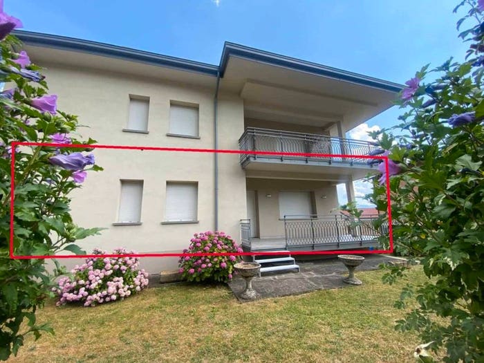 Appartamento con 5 locali in vendita in Viale Enzo Bagnoli, Castelnuovo Ne' Monti, Castelnovo Ne' Monti