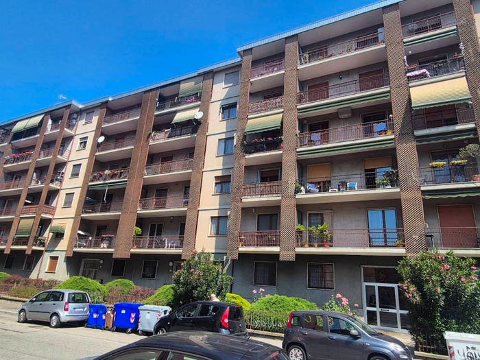 Appartamento trilocale in vendita in Via Deledda, Nasi, Moncalieri