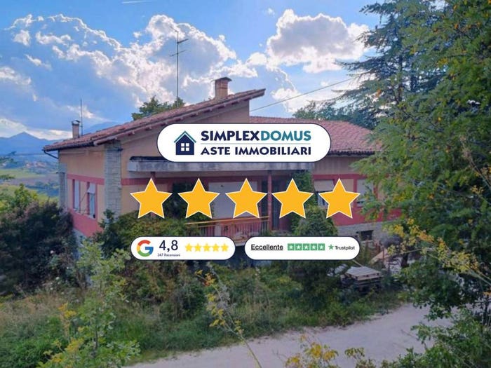 Appartamento con 6 locali in vendita in Frazione Tuseggia, Camerino