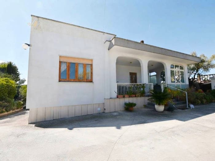 Casa con 6 locali in vendita in Contrada Carperi, Cisternino