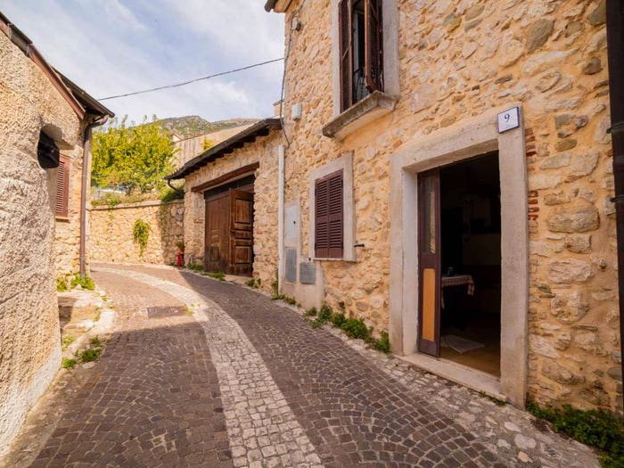 Appartamento quadrilocale in vendita in Via Sant'Agapito, San Agapito San Salvatore, Fiamignano