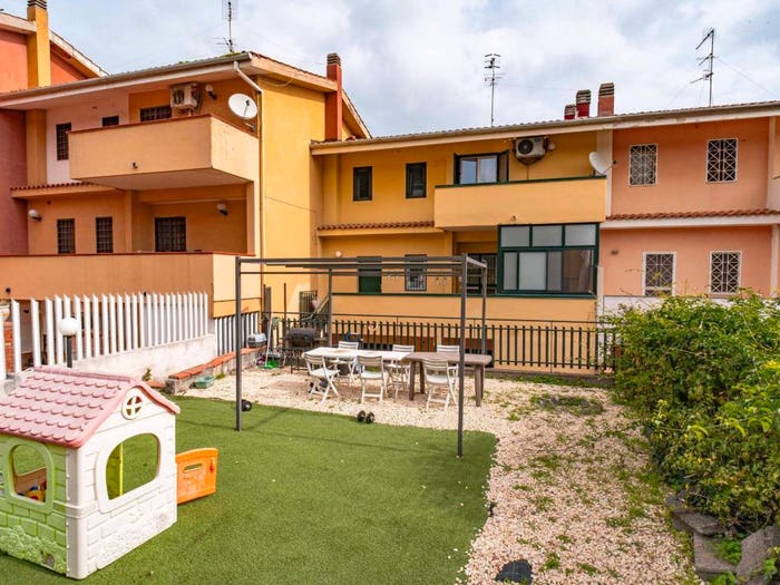 Casa con 5 locali in vendita in Via Vampolieri, Vambolieri, Aci Catena