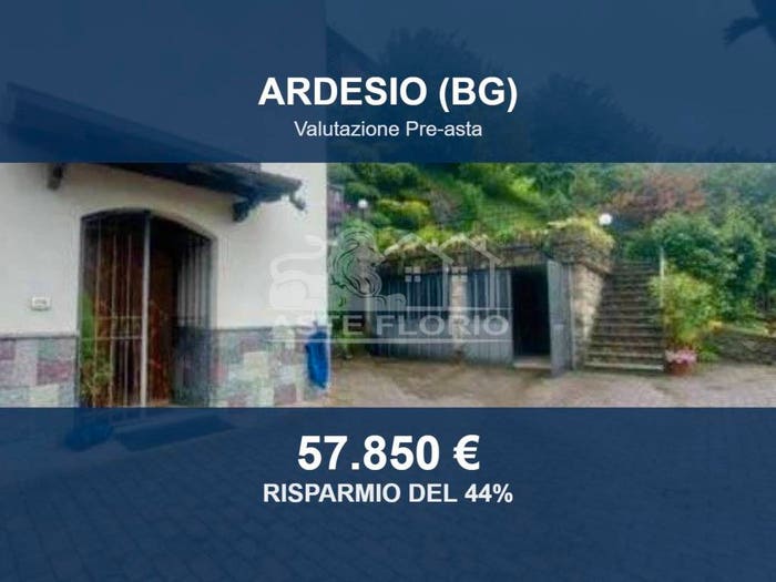 Appartamento bilocale in vendita in via Locatelli, Centro, Ardesio