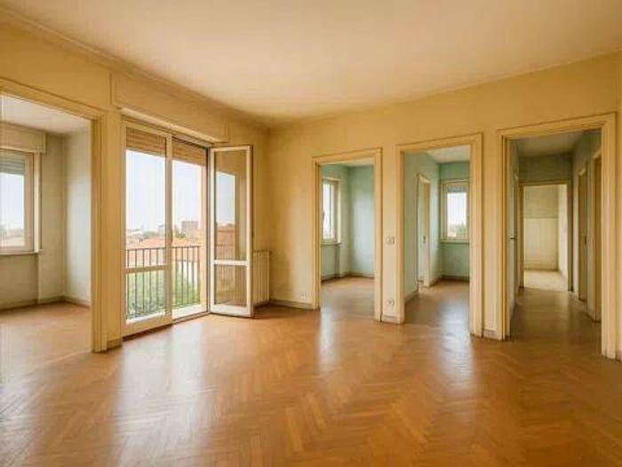 Appartamento con 6 locali in vendita in Largo G Garibaldi, Musicisti, Modena