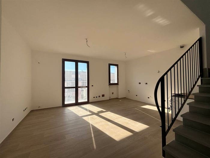 Casa con 5 locali in vendita in Albiano Magra, Aulla