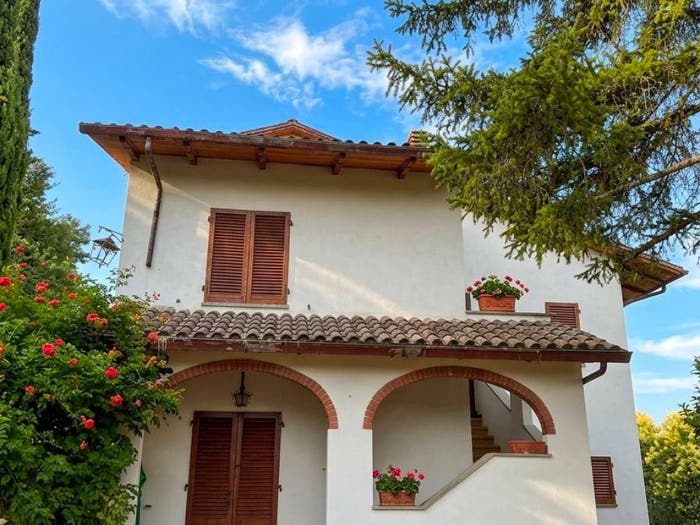 Casa con 6 locali in vendita in Località Agazzi, Agazzi, Arezzo
