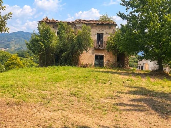 Casa con 6 locali in vendita in Via Rotarelle, Cervaro