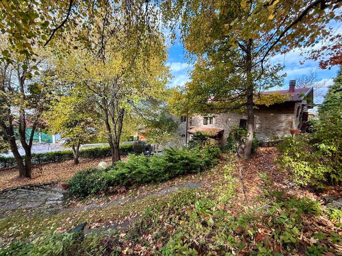 Casa con 6 locali in vendita in Via Provinciale Sud, Palagano
