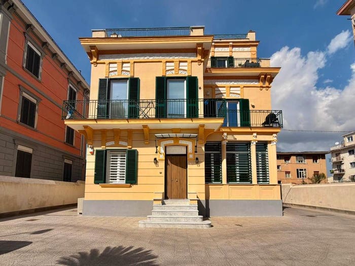 Appartamento bilocale in vendita in Via Alessandro Manzoni, Posillipo, Napoli