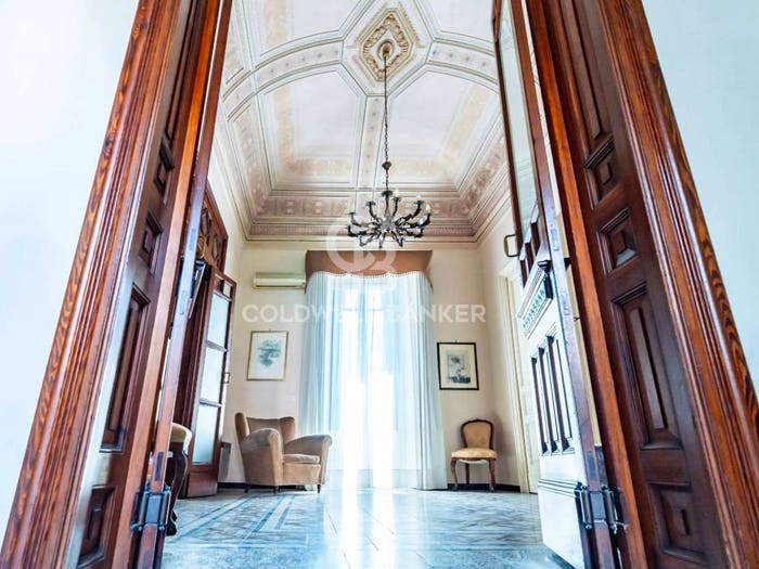 Appartamento con 6 locali in vendita in VIA NICOLA FABRIZI, Borgo, Catania