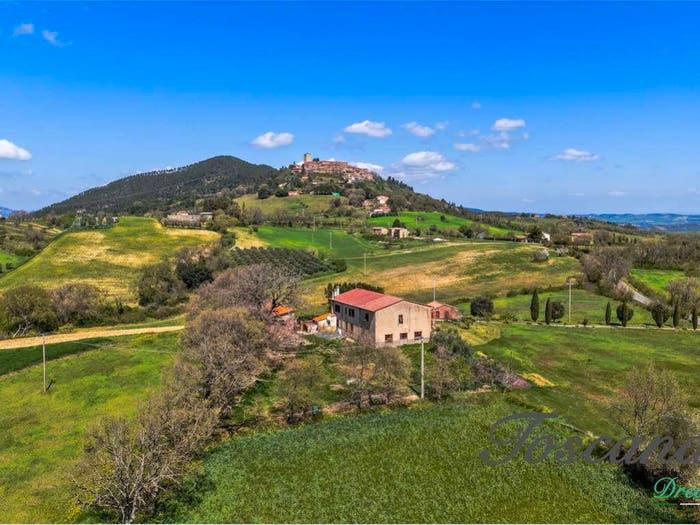 Casa con 6 locali in vendita in podere poggietto, Castelnuovo di Val di Cecina