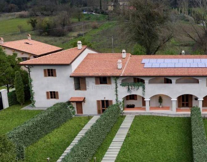 Casa con 5 locali in vendita in Figline Valdarno, Figline e Incisa Valdarno