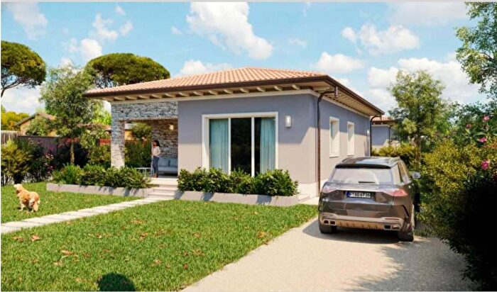 Casa con 7 locali in vendita in Via Vaiana, Pietrasanta