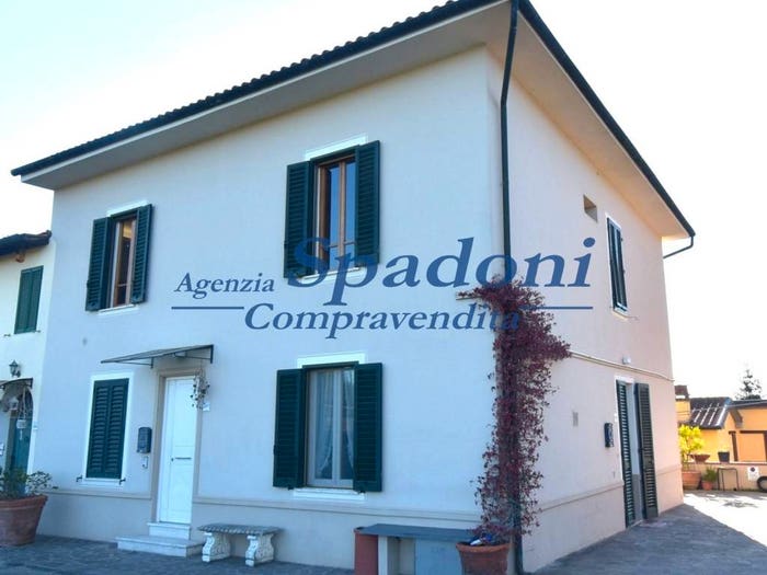 Appartamento con 6 locali in vendita in Via delle Cerbaie, Massarella, Fucecchio