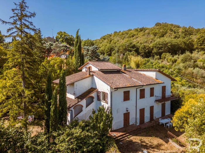 Casa con 6 locali in vendita in Località Bagnaia, Agazzi, Arezzo