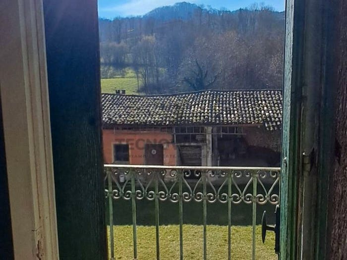 Casa trilocale in vendita in via cazzola, San Vito di Leguzzano