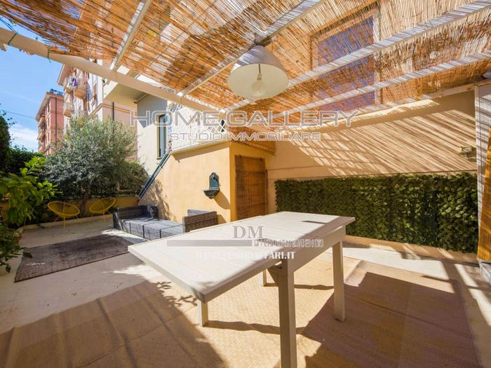 Appartamento trilocale in vendita in Via Boccadasse, Albaro, Genova