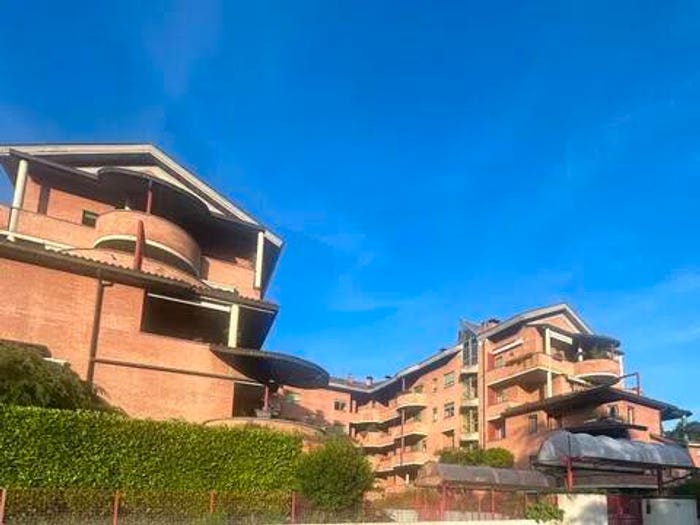 Appartamento con 6 locali in vendita in Strada Comunale Di Mongreno, Sassi, Torino