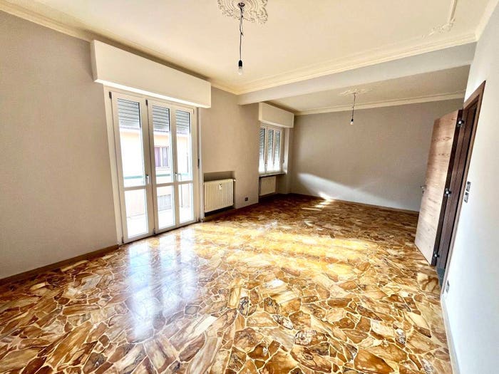Appartamento quadrilocale in vendita in Via Malta, Corso Alessandria, Asti