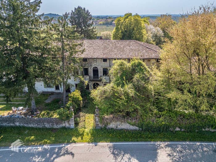 Casa con 6 locali in vendita in Via Camillo Benso di Cavour, Colognola Ai Colli