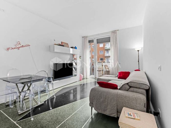 Appartamento quadrilocale in vendita in Via Angera, Maggiolina, Milano