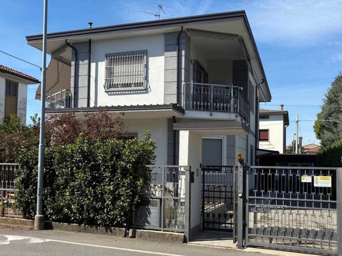 Casa quadrilocale in vendita in Viale Natale Betelli, Sforzatica, Dalmine