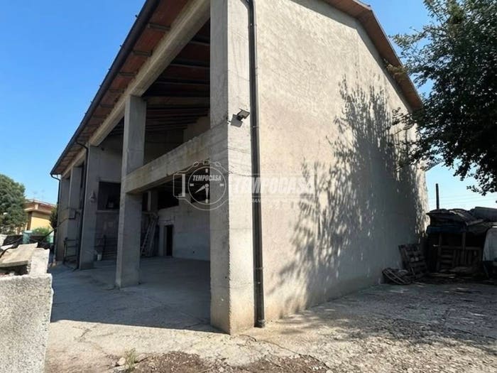Casa in vendita in Via Olive, Sant'Antonio Bredazzane, Montichiari