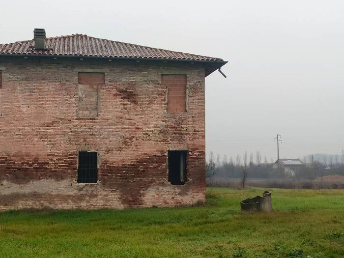 Casa con 6 locali in vendita in Via Castello, Castelfranco Emilia
