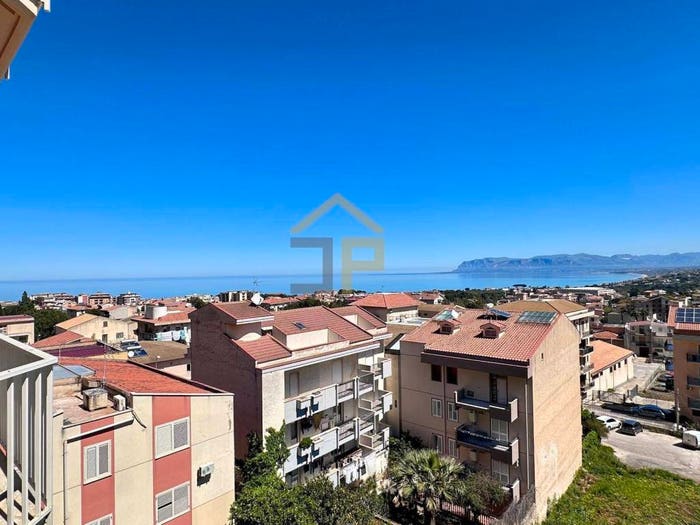 Appartamento con 5 locali in vendita in Contrada Bocca della Carrubba, Centro, Castellammare del Golfo