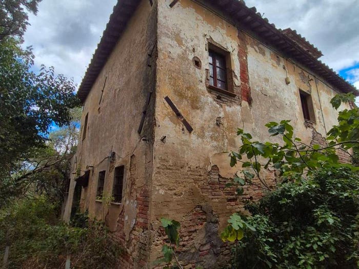 Casa con 6 locali in vendita in Case Sparse Fasciano, Cortona