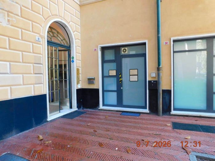 Appartamento quadrilocale in vendita in Piazza Duca degli Abruzzi, Nervi, Genova