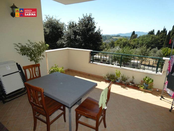 Appartamento trilocale in vendita in Viale Giuseppe Verdi, Cantalupo in Sabina