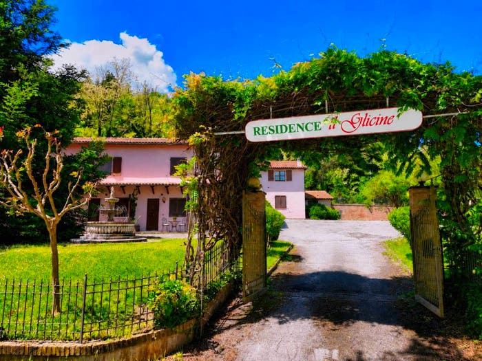 Casa con 6 locali in vendita in Viale Silvestro Baglioni, Centro, Sarnano