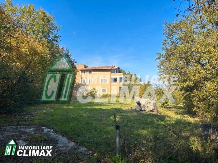 Casa in vendita in Via Giardoni, Limatola