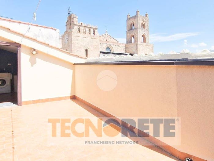 Appartamento trilocale in vendita in Via Roma, Centro, Monreale